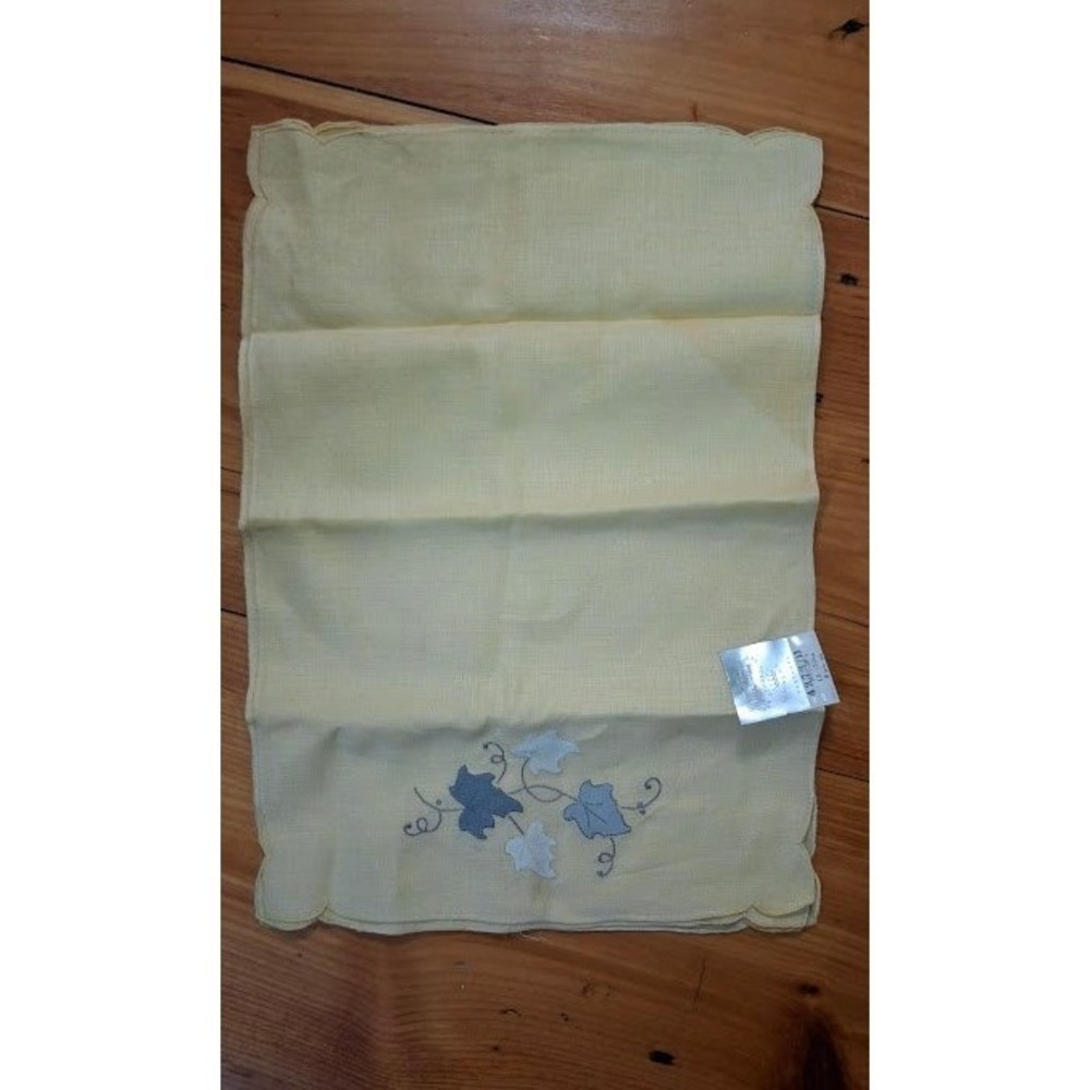 VTG NOS Imperial Coronet Linens Yellow Guest Towels Set-4 Embroidered Portugal